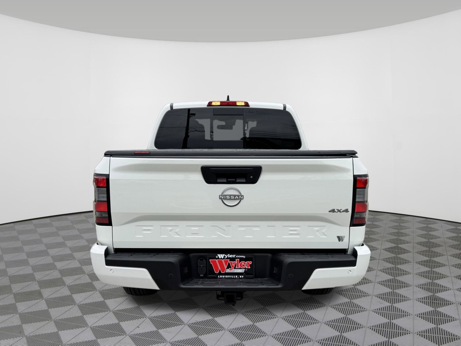 Certified 2025 Nissan Frontier SV w/ SV Convenience Package image 19