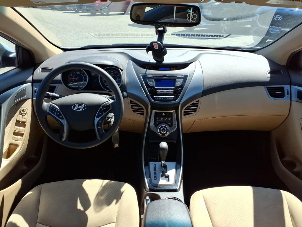 Used 2013 Hyundai Elantra GLS w/ Preferred Pkg image 13