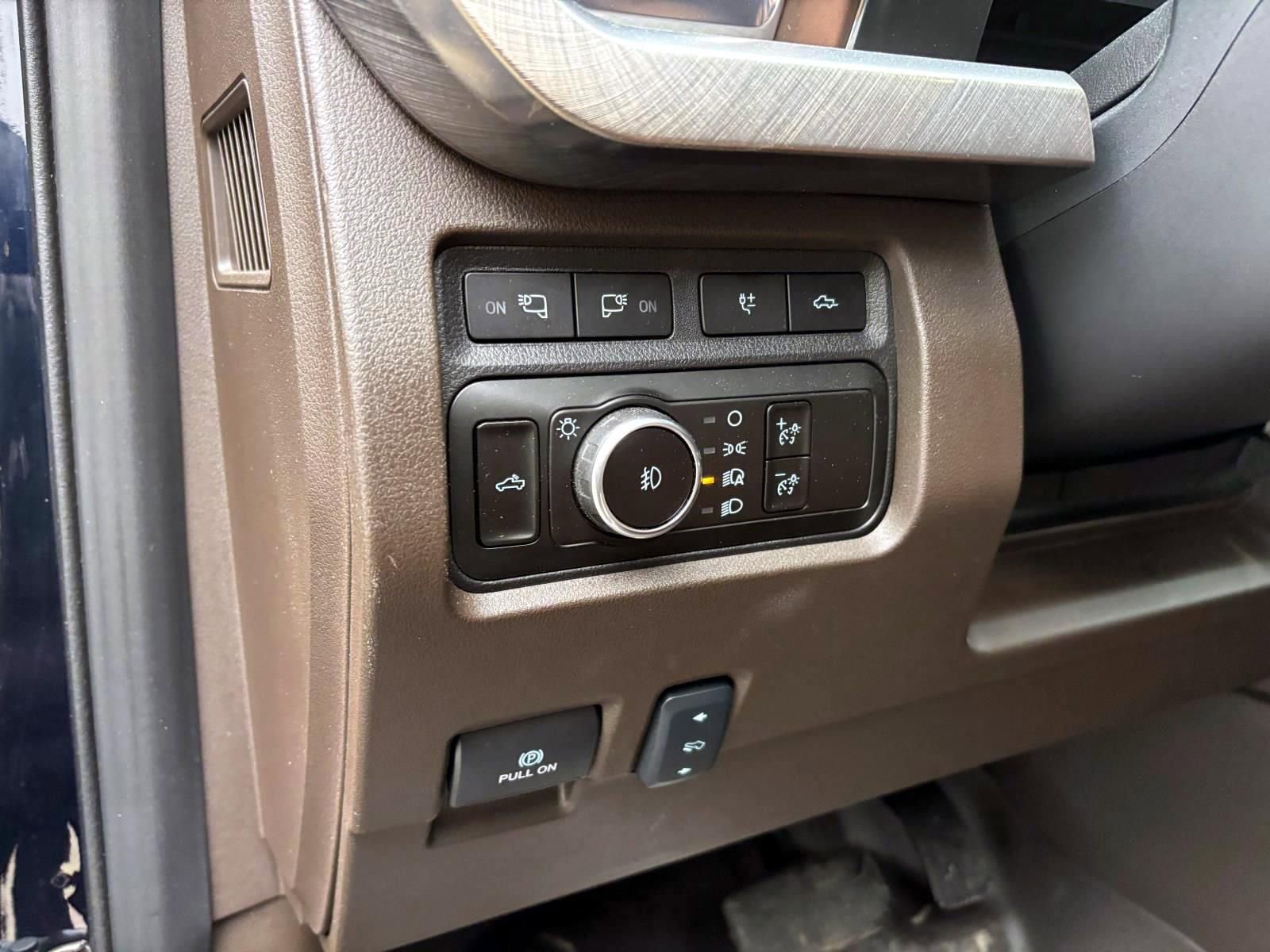 Used 2024 Ford F350 King Ranch w/ FX4 Off-Road Package image 15