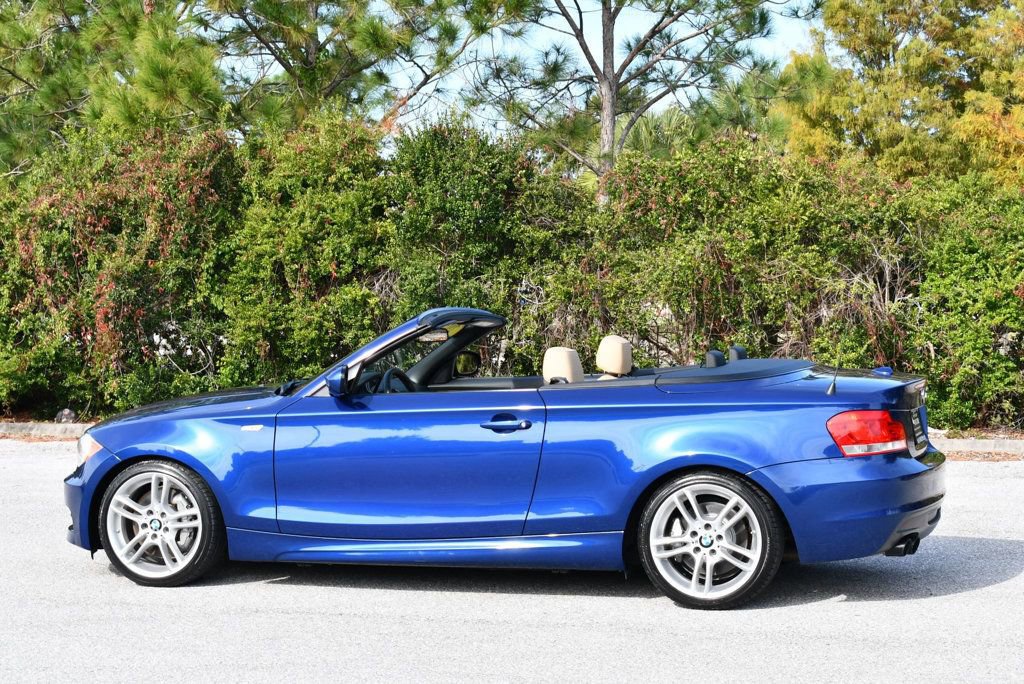 Used 2013 BMW 135i Convertible image 34