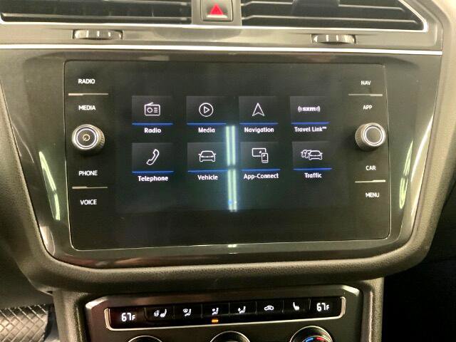 Used 2019 Volkswagen Tiguan SEL Premium image 20