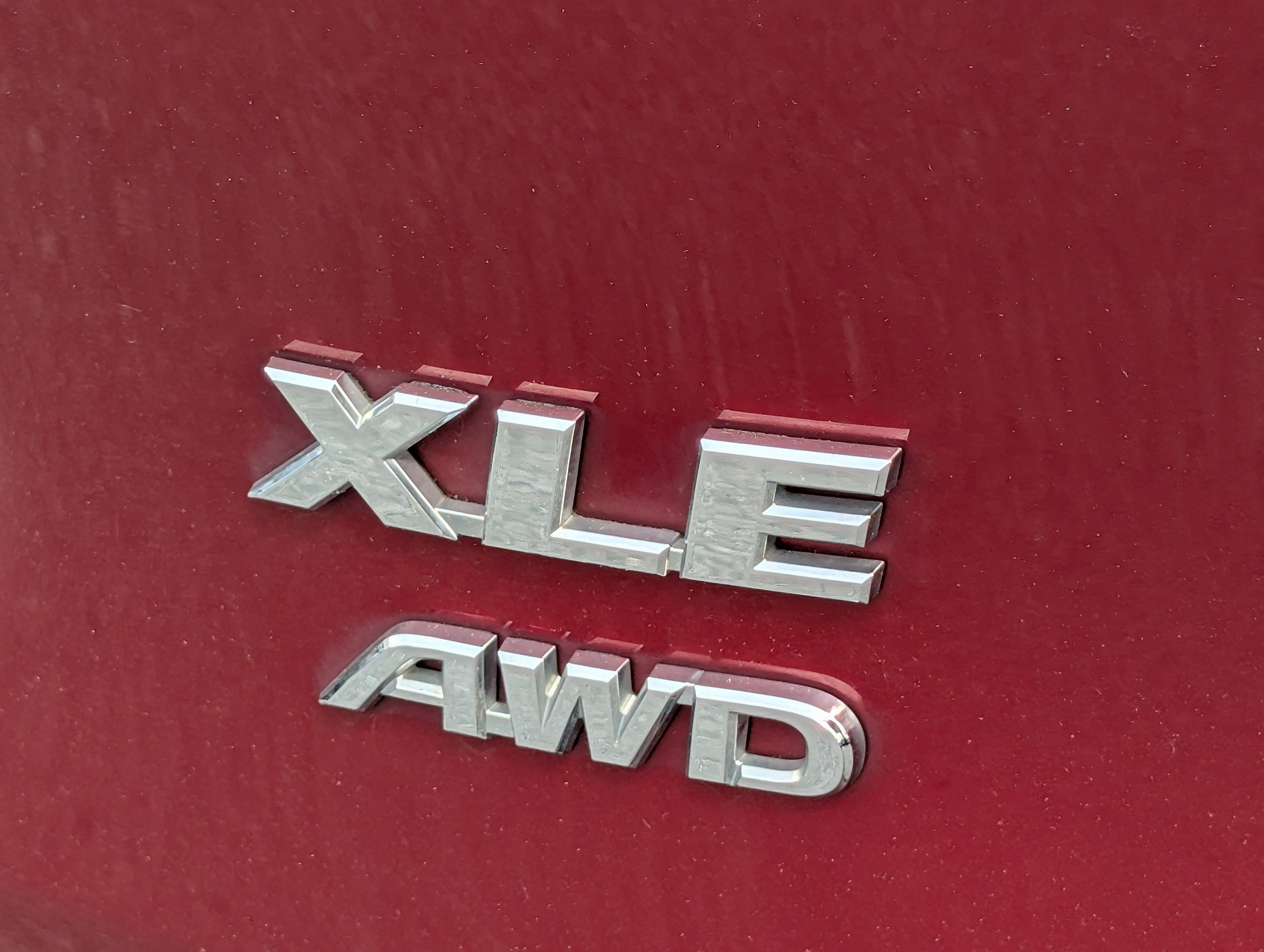 Used 2019 Toyota RAV4 XLE w/ Carpet Mat Package AWD/4WD image 7