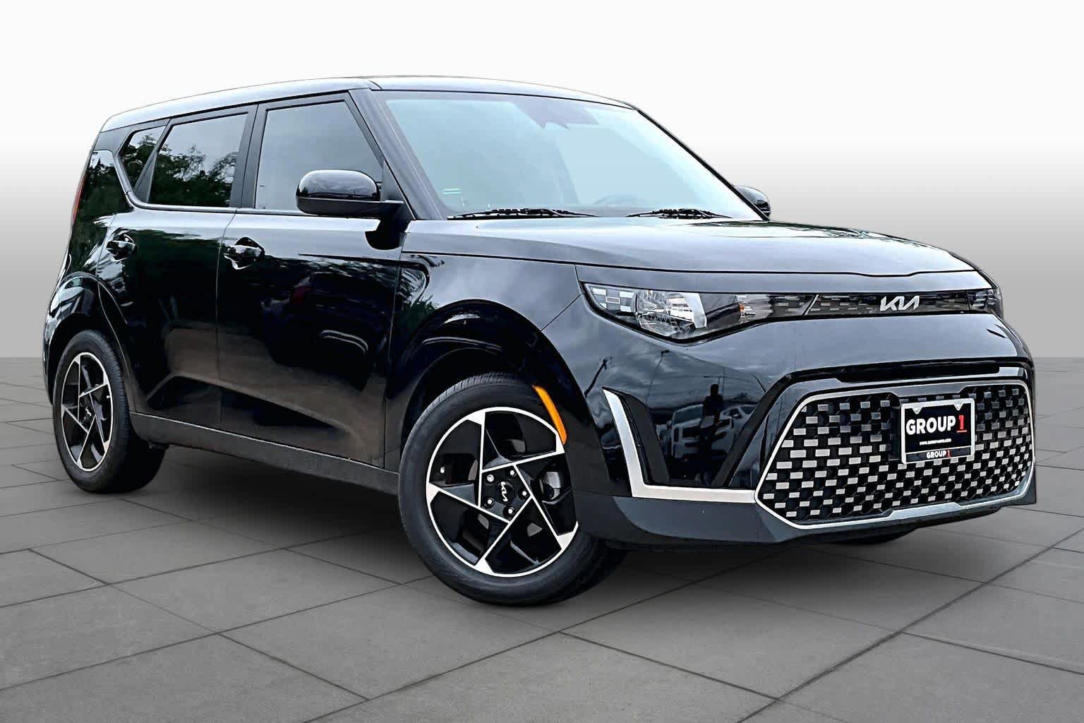Used 2023 Kia Soul EX FWD image 3