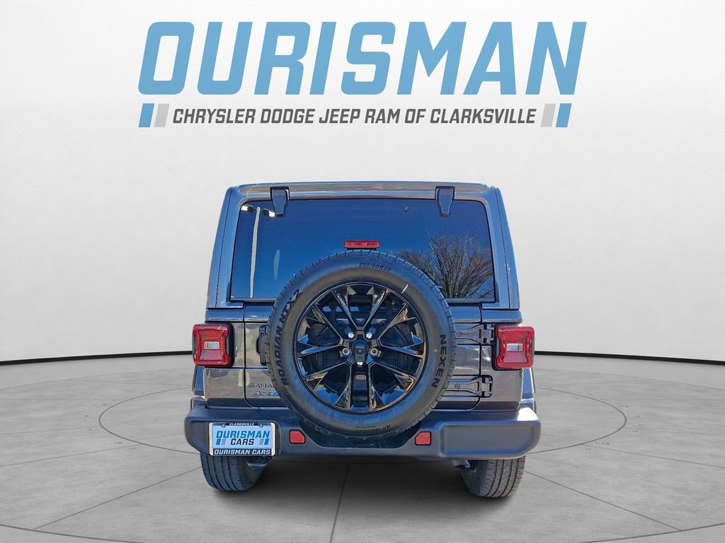 Used 2025 Jeep Wrangler Unlimited Sahara image 5