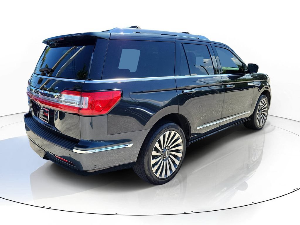 Used 2021 Lincoln Navigator Reserve w/ Luxury Package AWD/4WD image 4