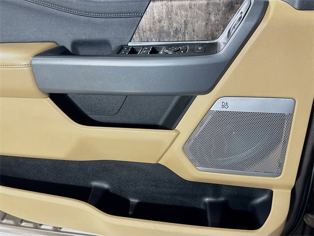 Used 2023 Ford F250 Lariat w/ Chrome Package image 16