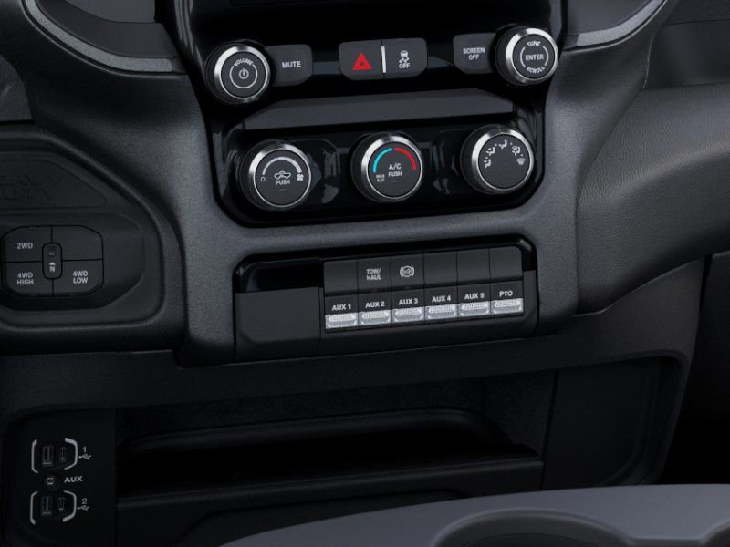 New 2025 RAM 5500 Tradesman AWD/4WD image 24