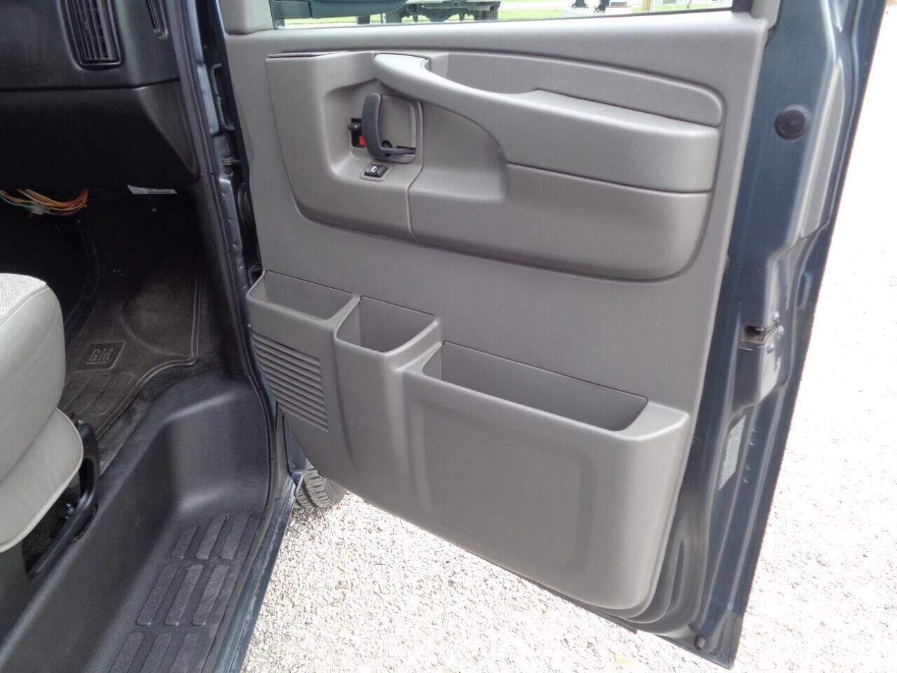 Used 2014 Chevrolet Express 1500 LT w/ LT Preferred Equipment Group image 44