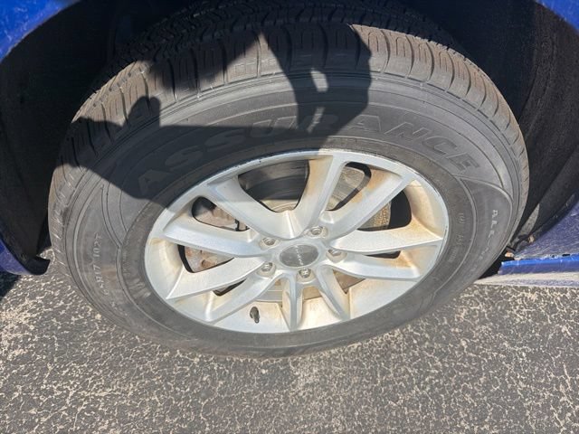 Used 2013 Dodge Grand Caravan SXT FWD image 12
