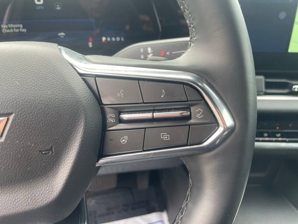 Used 2025 Chevrolet Equinox LT FWD image 24