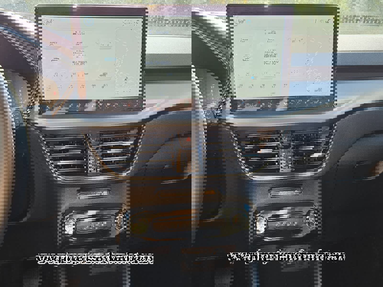 Used 2024 Ford Escape Active w/ Tech Pack #1 image 8