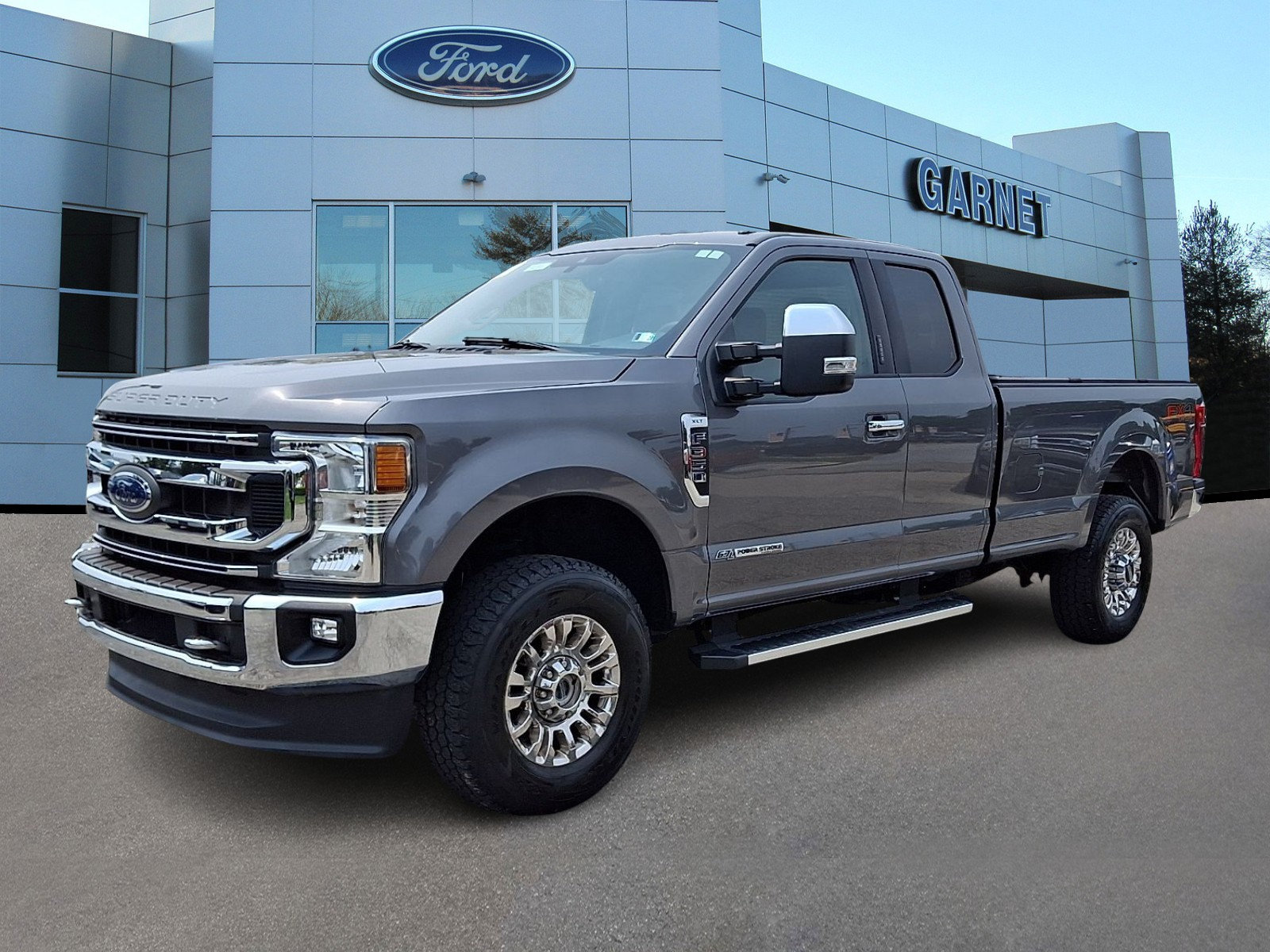 Certified 2022 Ford F350 XLT w/ XLT Premium Package AWD/4WD image 4