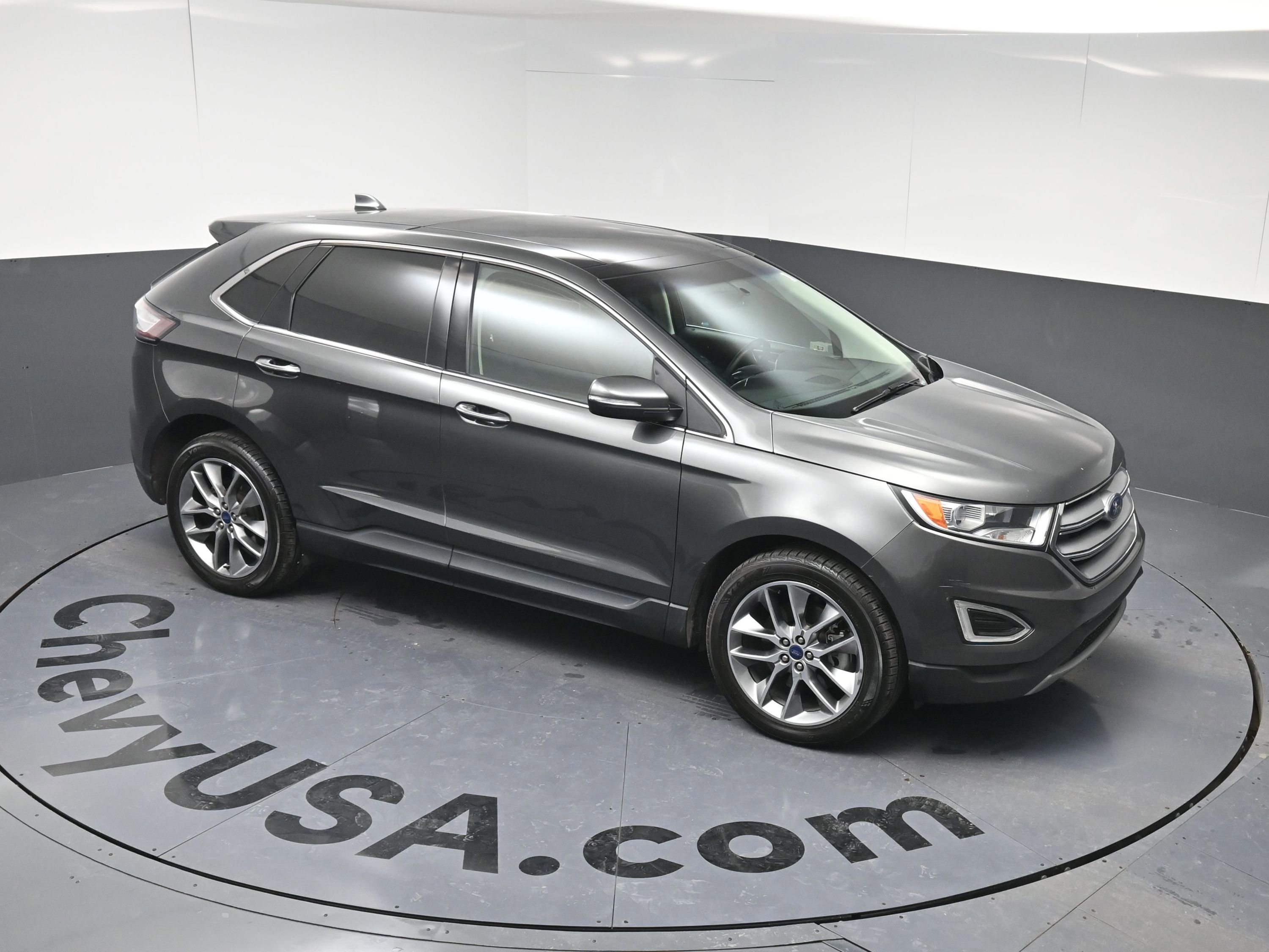 Used 2016 Ford Edge Titanium w/ Equipment Group 301A AWD/4WD image 33