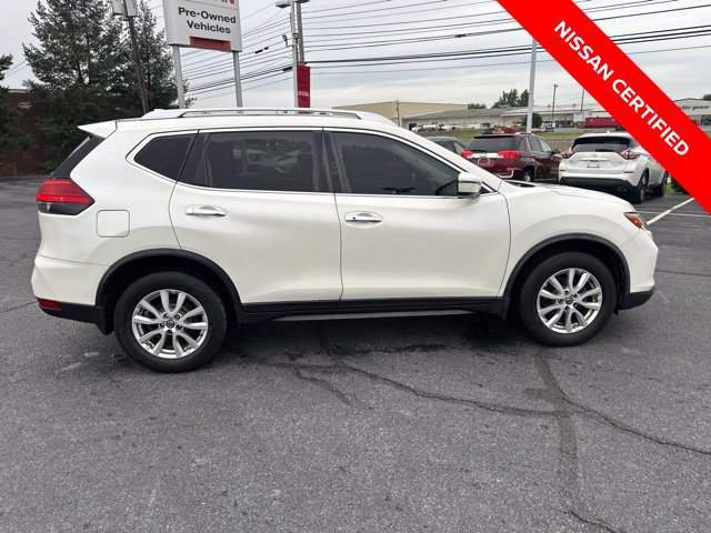 Used 2017 Nissan Rogue SV AWD/4WD image 9