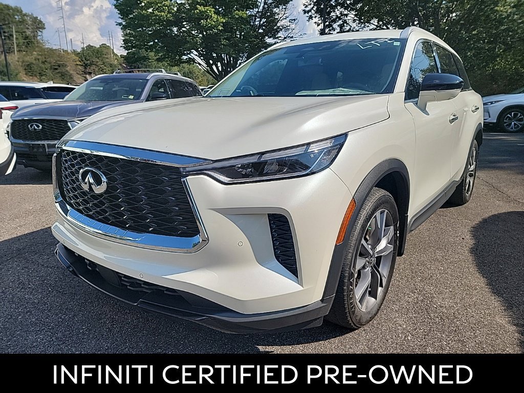 Certified 2024 INFINITI QX60 Luxe w/ Vision Package FWD image 2