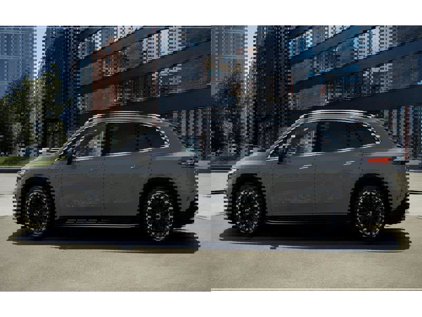 New 2026 Mercedes-Benz EQS 550 4MATIC SUV image 32