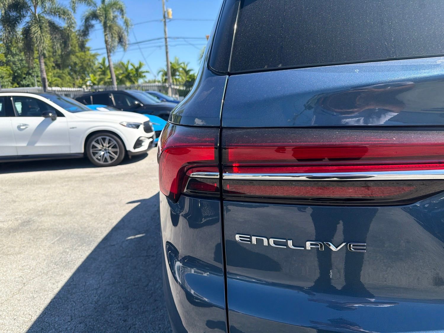 Used 2025 Buick Enclave Preferred w/ Power Package FWD image 16