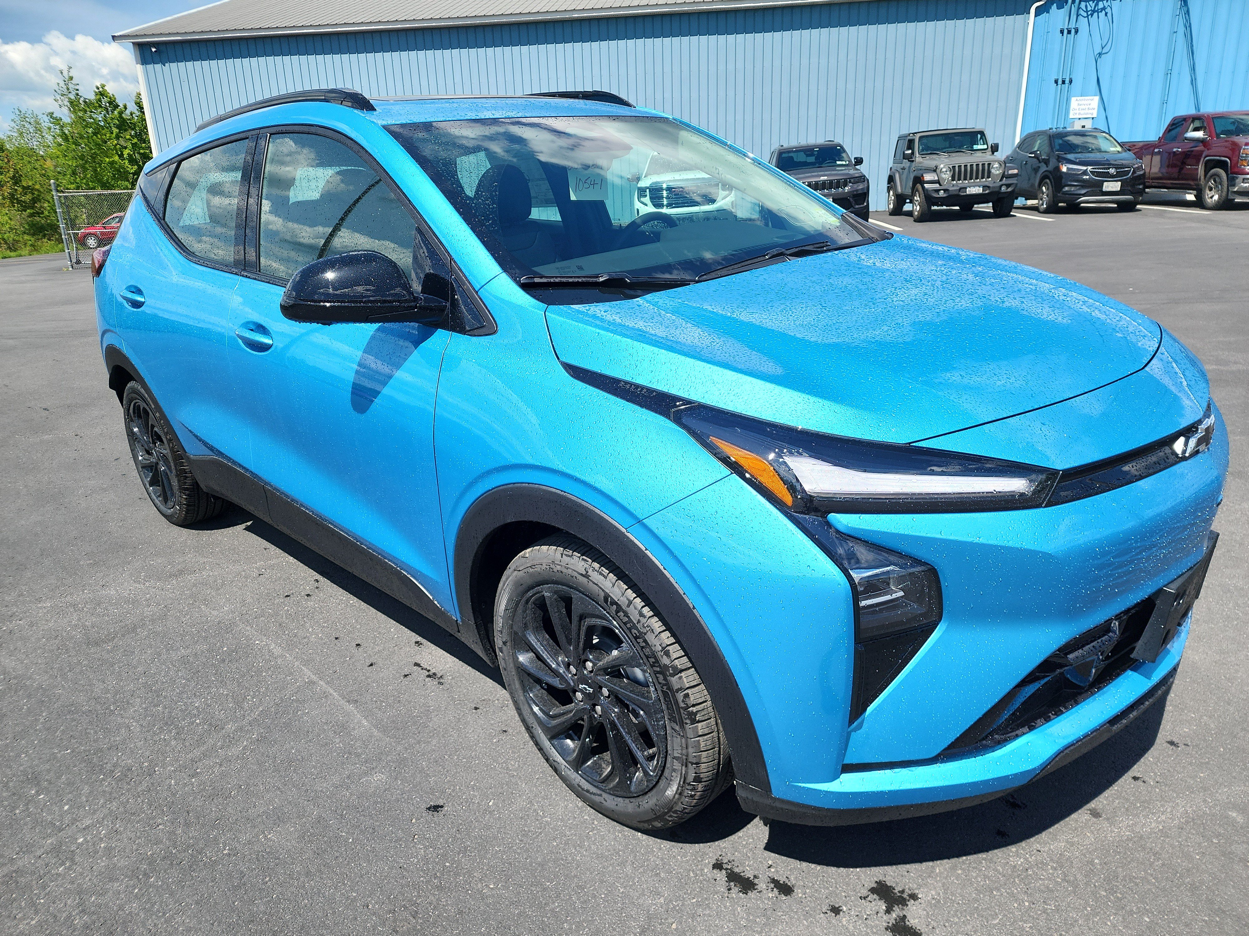 New 2027 Chevrolet Bolt RS w/ Technology Package FWD image 2