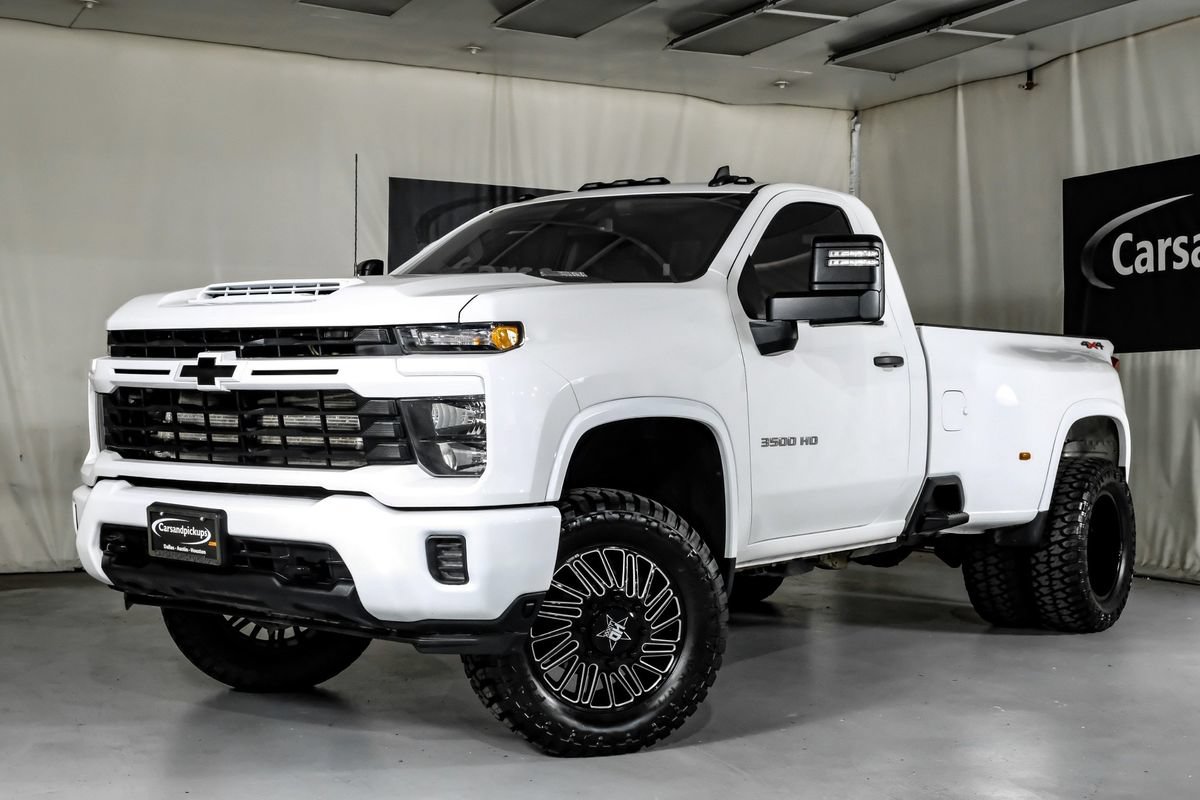 Used 2025 Chevrolet Silverado 3500 W/T AWD/4WD image 5
