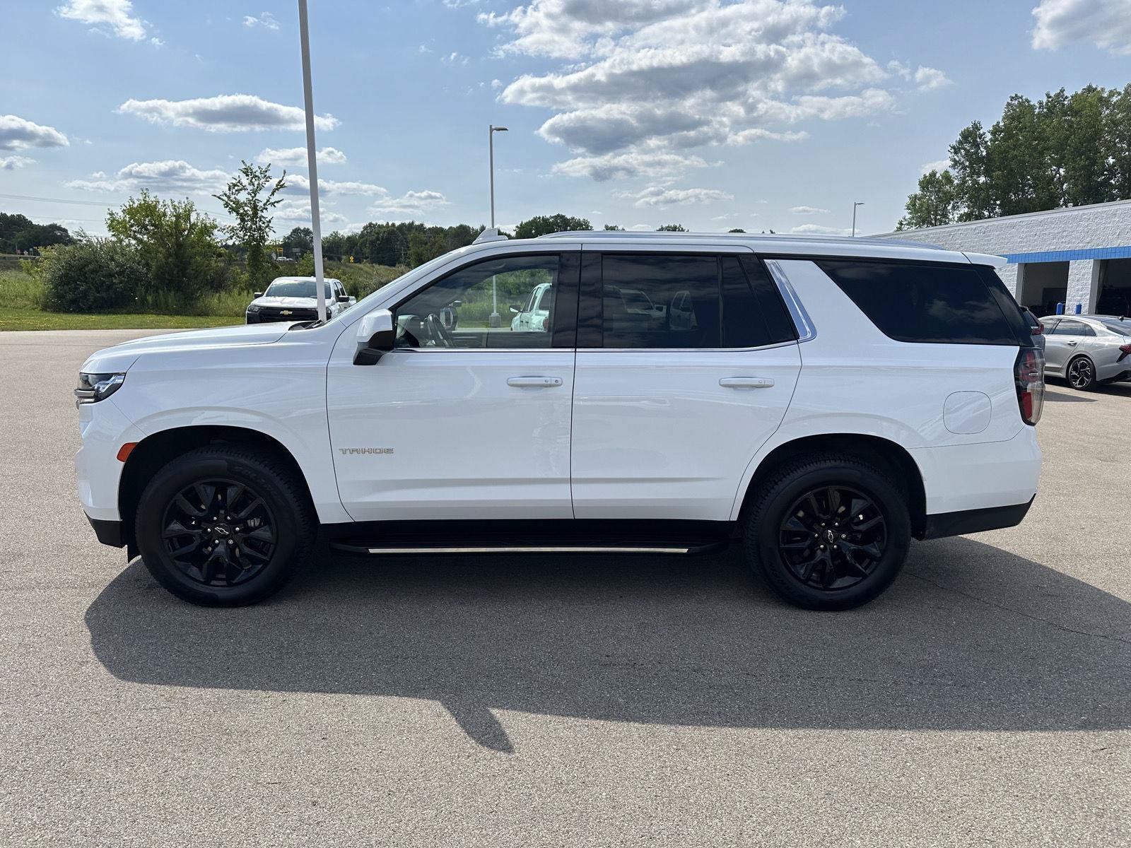 Used 2022 Chevrolet Tahoe LS w/ Driver Alert Package AWD/4WD image 2