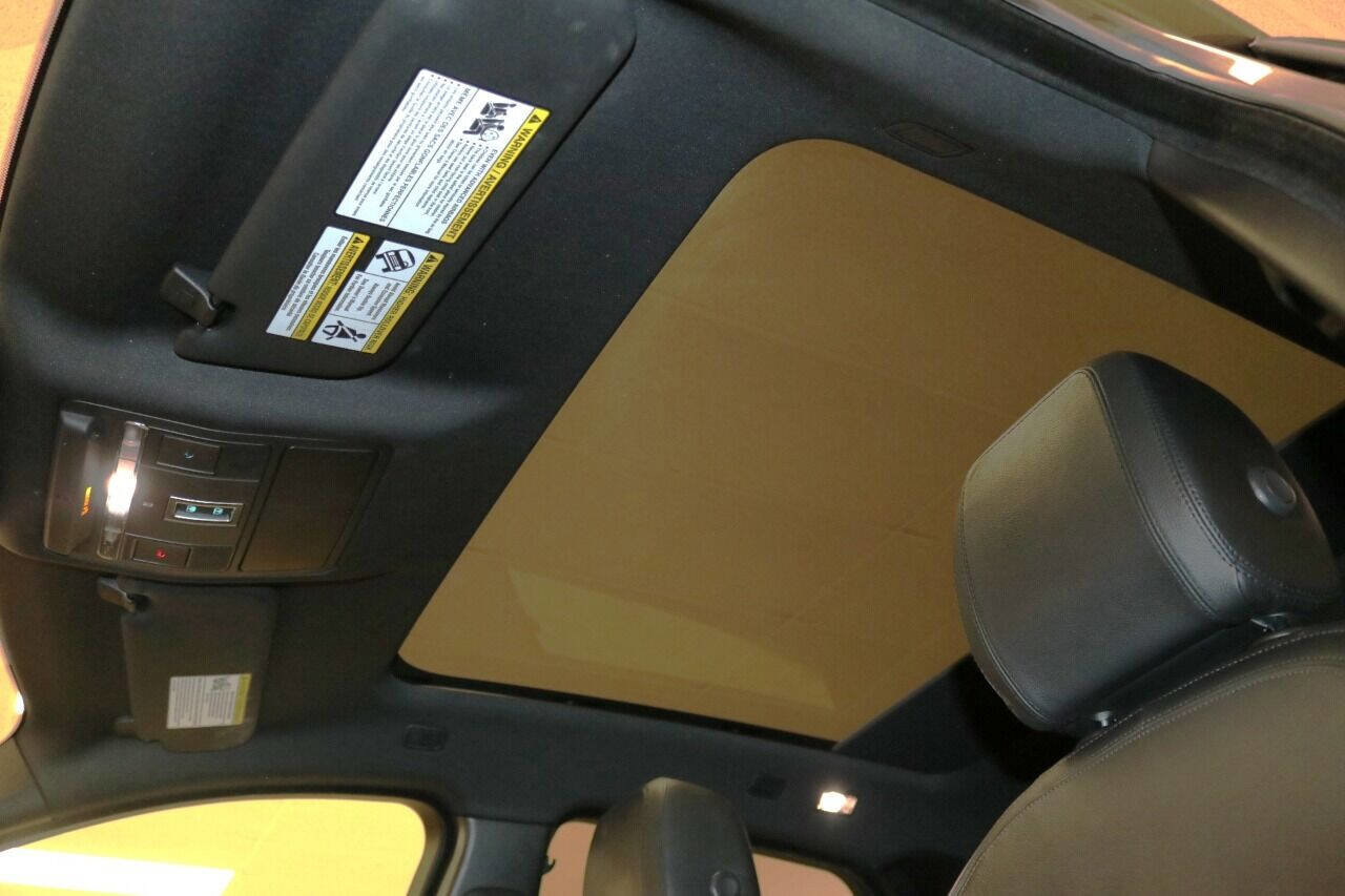 Used 2020 Jaguar E-PACE SE image 71