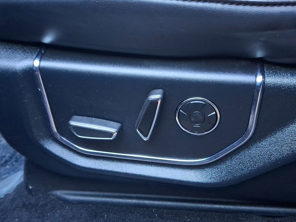 Used 2019 Ford Expedition Platinum image 24