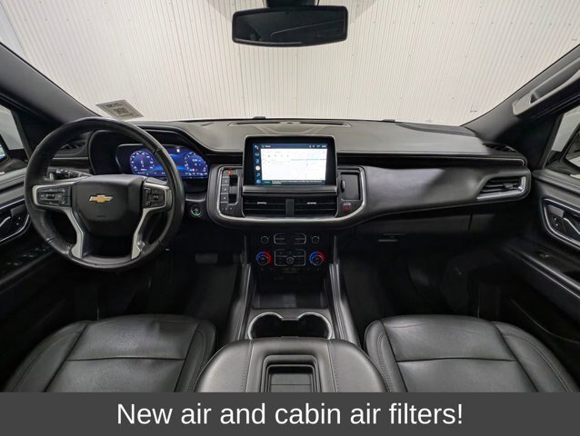 Used 2022 Chevrolet Tahoe LT w/ Luxury Package AWD/4WD image 3