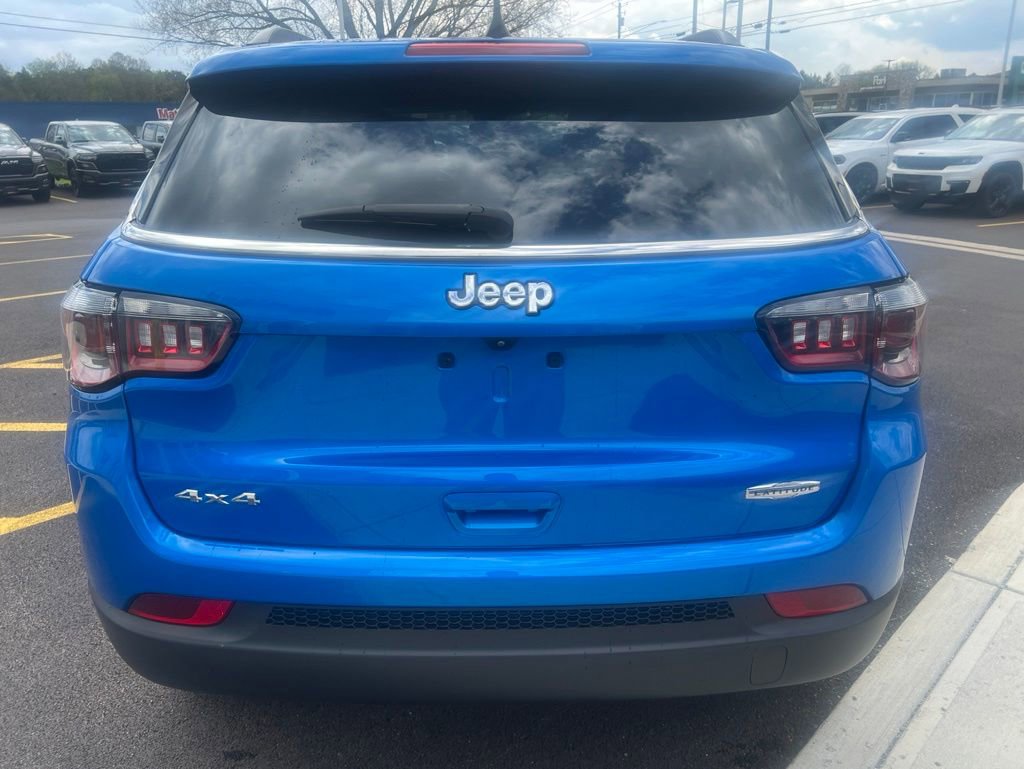 Used 2022 Jeep Compass Latitude w/ Convenience Group AWD/4WD image 7