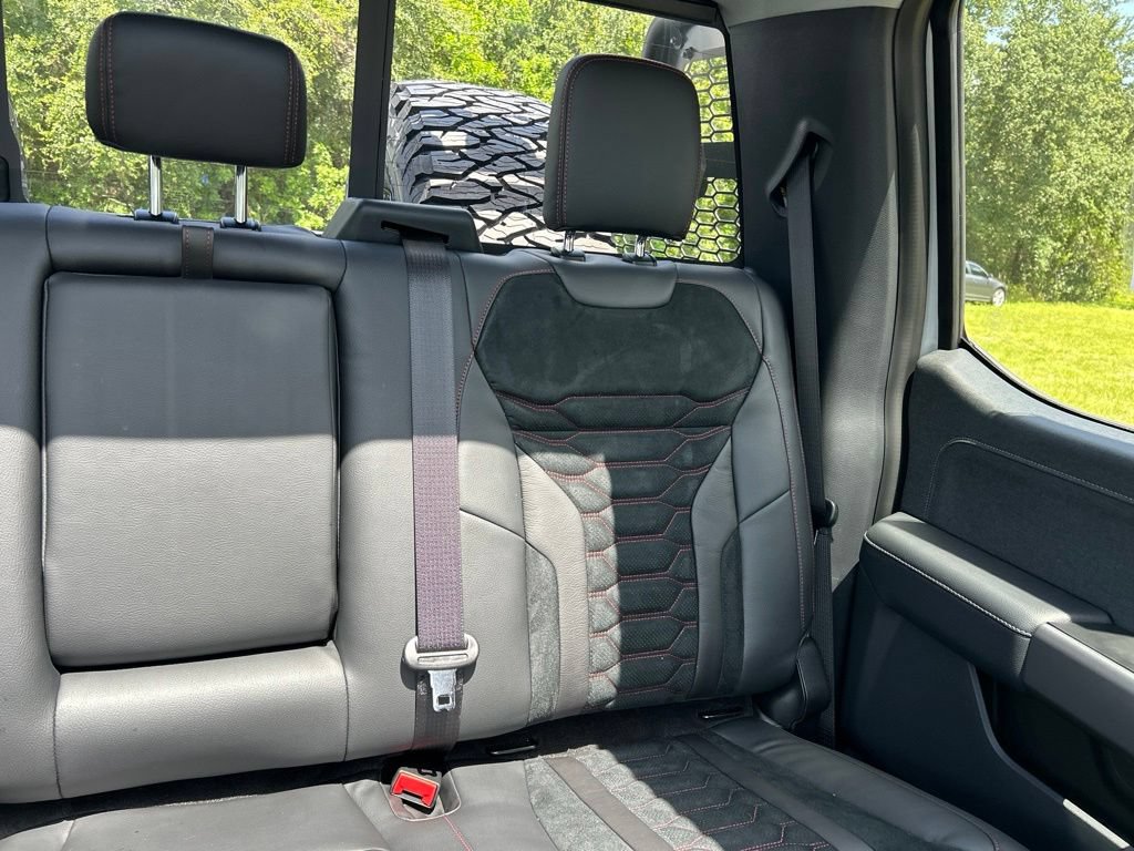 New 2026 Ford F250 Lariat w/ Black Appearance Package AWD/4WD image 14