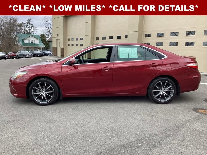 Used 2015 Toyota Camry XSE w/ Moonroof Package FWD image 5