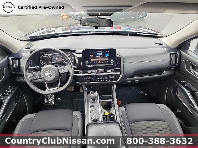 Certified 2022 Nissan Pathfinder SV image 24