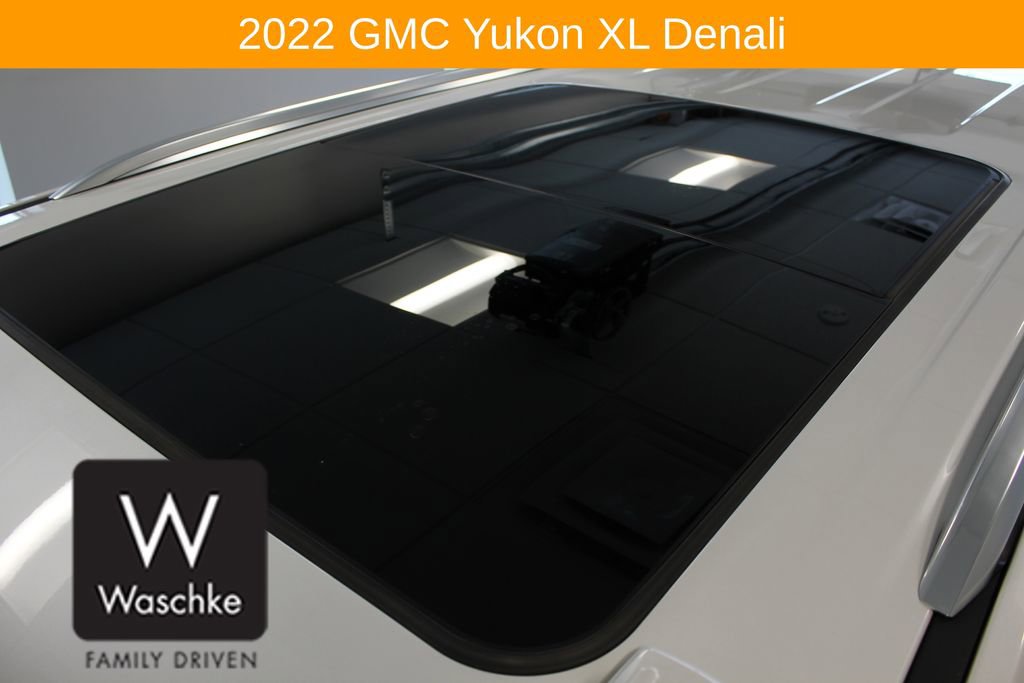 Used 2022 GMC Yukon XL Denali w/ Denali Premium Package AWD/4WD image 10