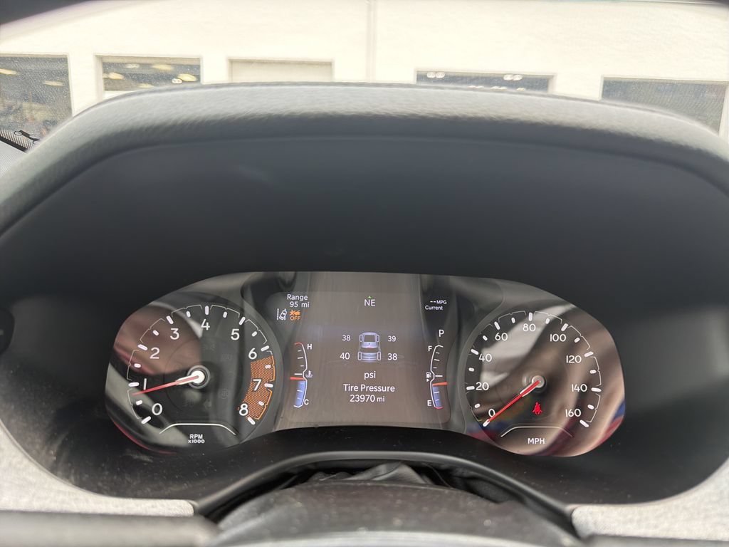 Used 2023 Jeep Compass Latitude AWD/4WD image 22