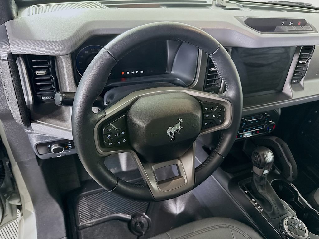 Used 2024 Ford Bronco Big Bend image 3