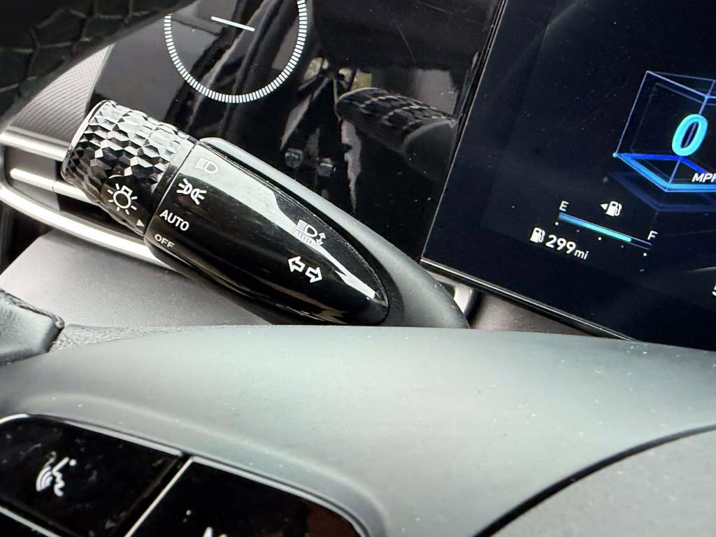 Certified 2023 Hyundai Elantra SEL w/ Convenience Package FWD image 32