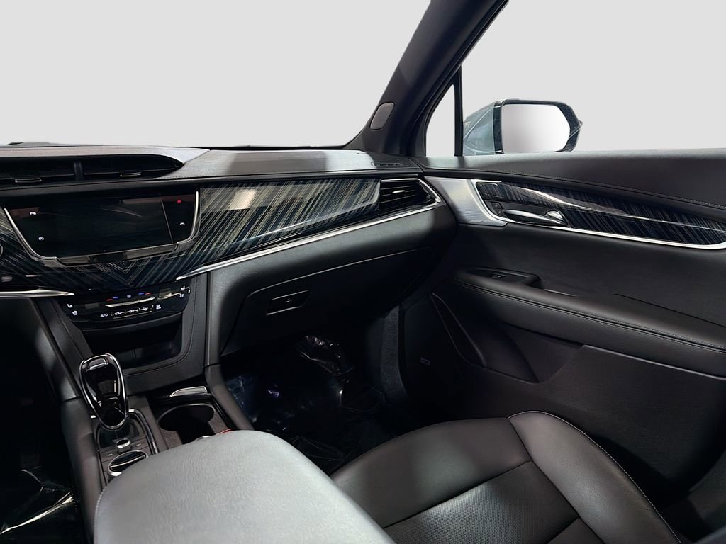 Used 2024 Cadillac XT6 Premium Luxury image 24