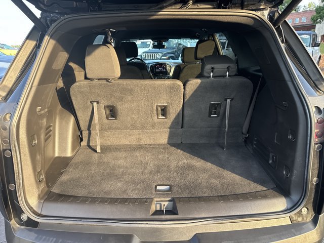 Used 2022 Chevrolet Traverse LT FWD image 21
