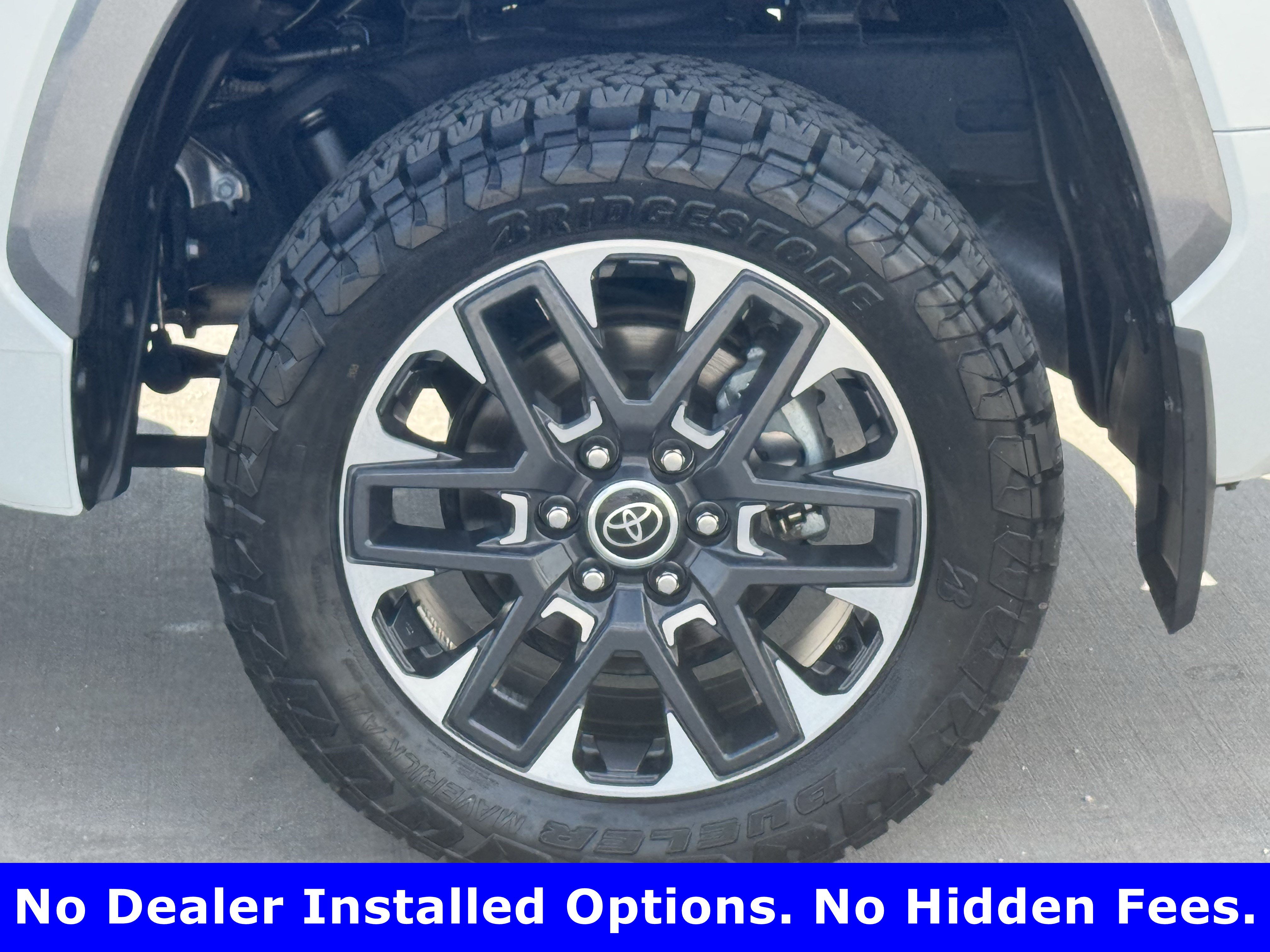 Used 2024 Toyota Tundra Limited AWD/4WD image 9