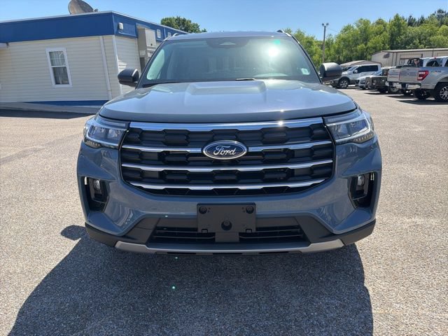New 2026 Ford Explorer Active w/ Active Comfort Package RWD image 2
