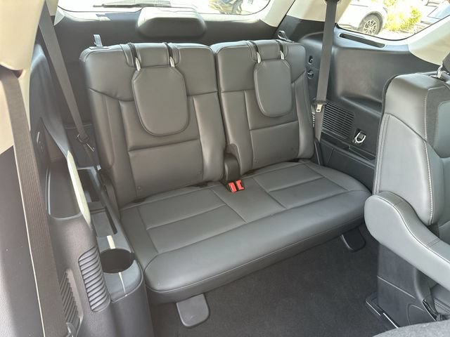 Used 2025 Ford Explorer Active w/ Active Comfort Package AWD/4WD image 25