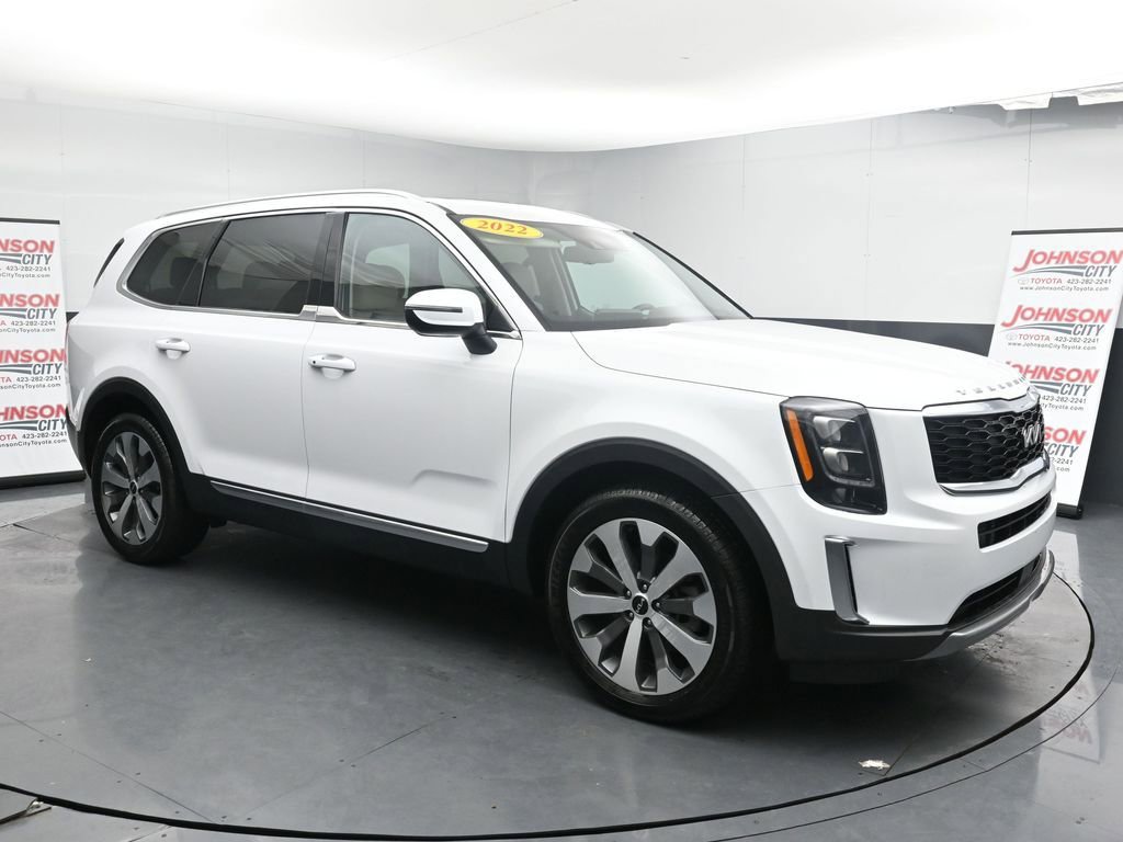 Used 2022 Kia Telluride EX w/ EX Premium Package image 2