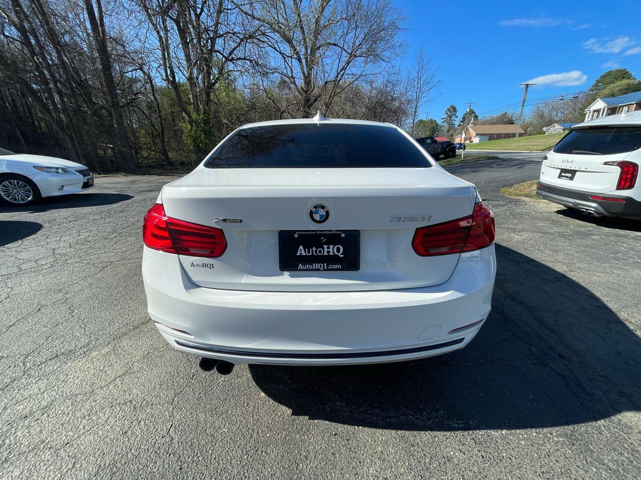 Used 2018 BMW 330i xDrive Sedan w/ Premium Package AWD/4WD image 7