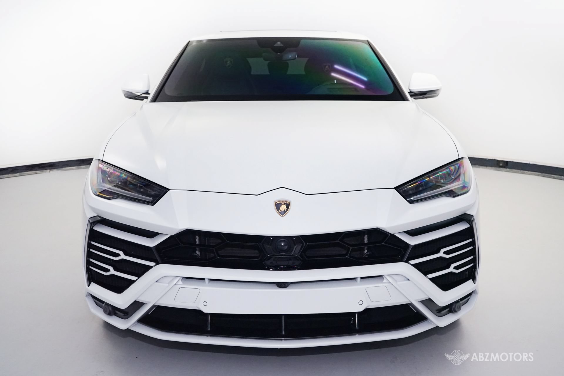 Used 2021 Lamborghini Urus AWD/4WD image 3