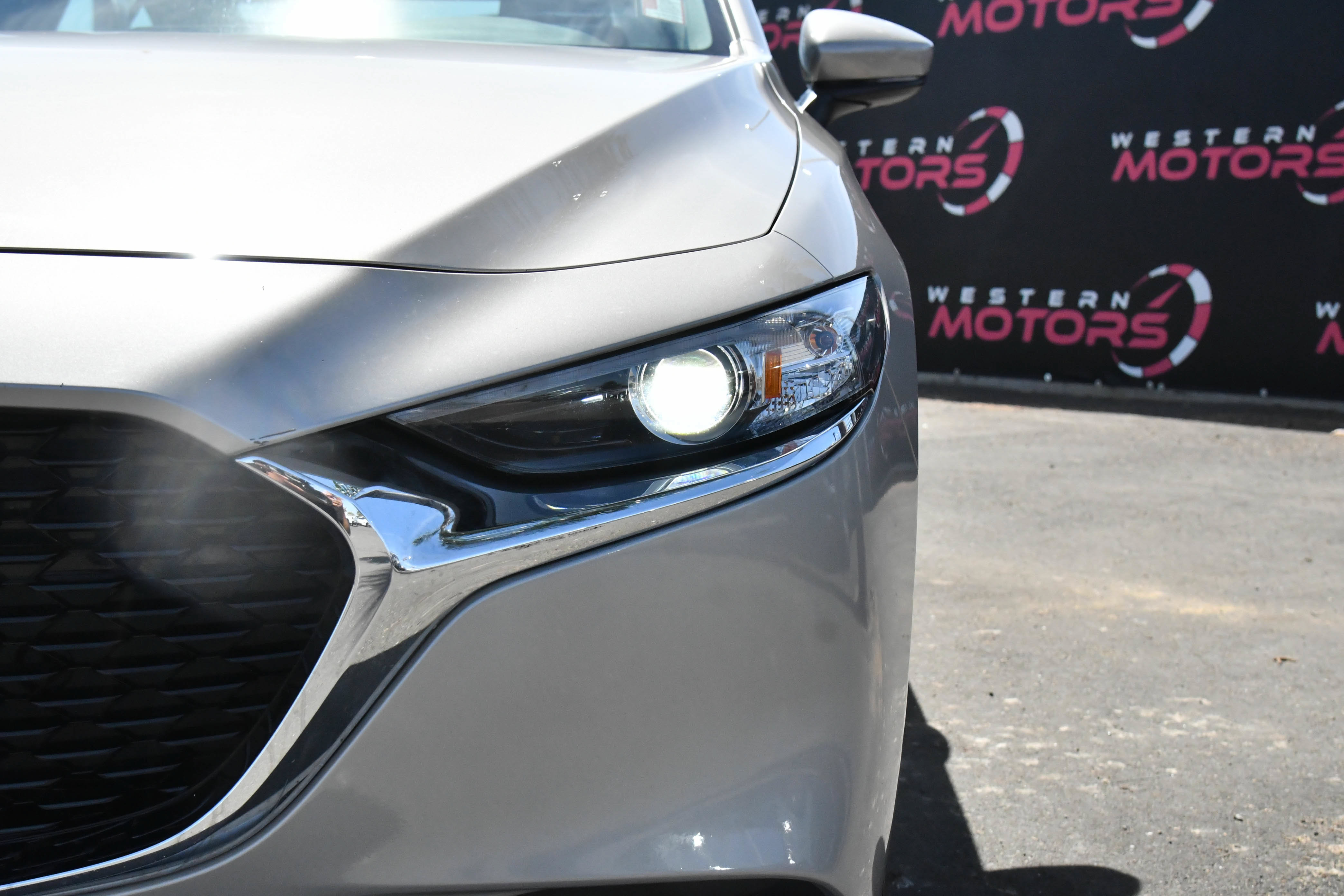 Used 2024 MAZDA MAZDA3 s FWD image 11