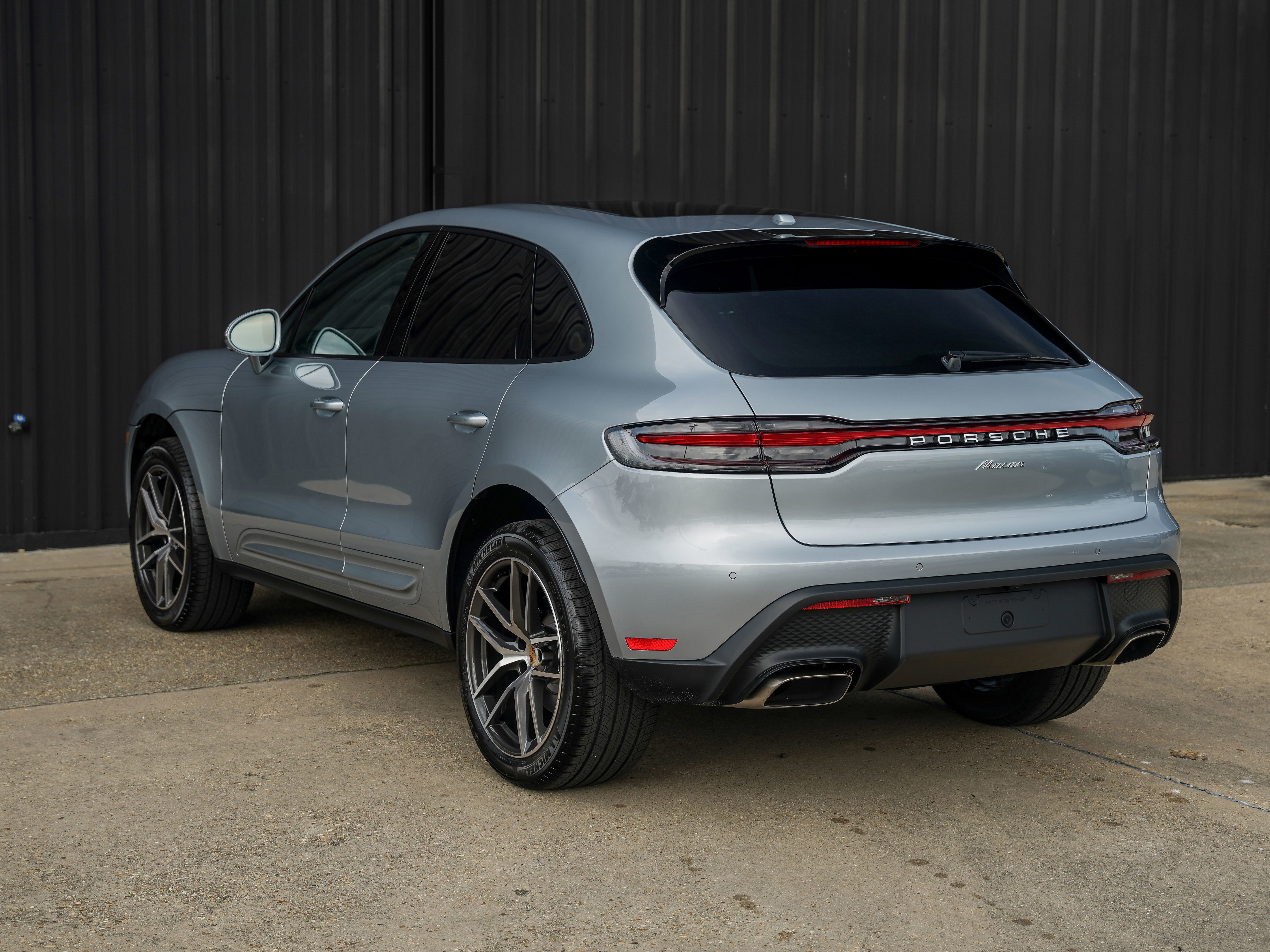 New 2026 Porsche Macan image 3