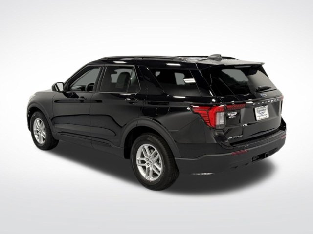 New 2026 Ford Explorer Active RWD image 6