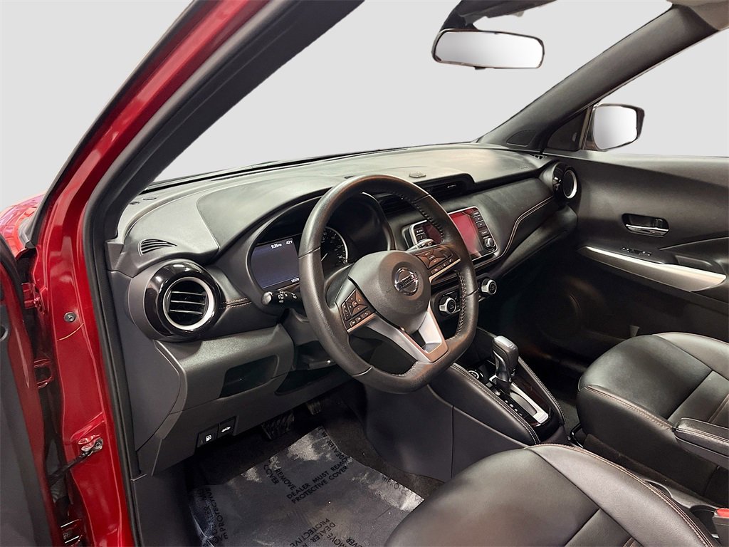 Used 2020 Nissan Kicks SR w/ SR Premium Package image 9