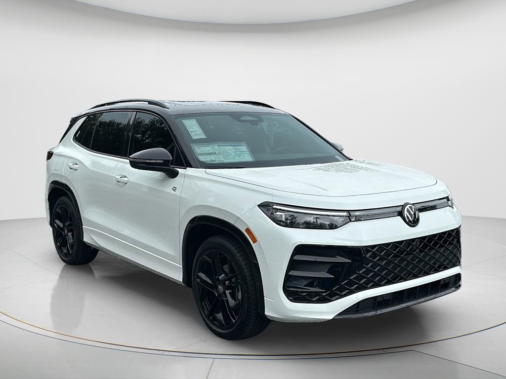 New 2026 Volkswagen Tiguan SE R-Line image 2