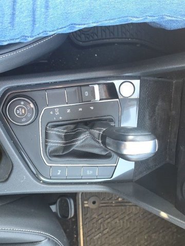 Used 2021 Volkswagen Tiguan SEL image 16