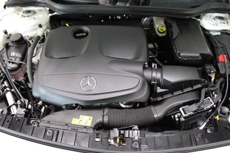 Used 2019 Mercedes-Benz GLA 250 4MATIC w/ Premium Package image 38